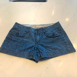 GAP denim shorts with oversized buttons and detailed stitching.  3 inch rise.